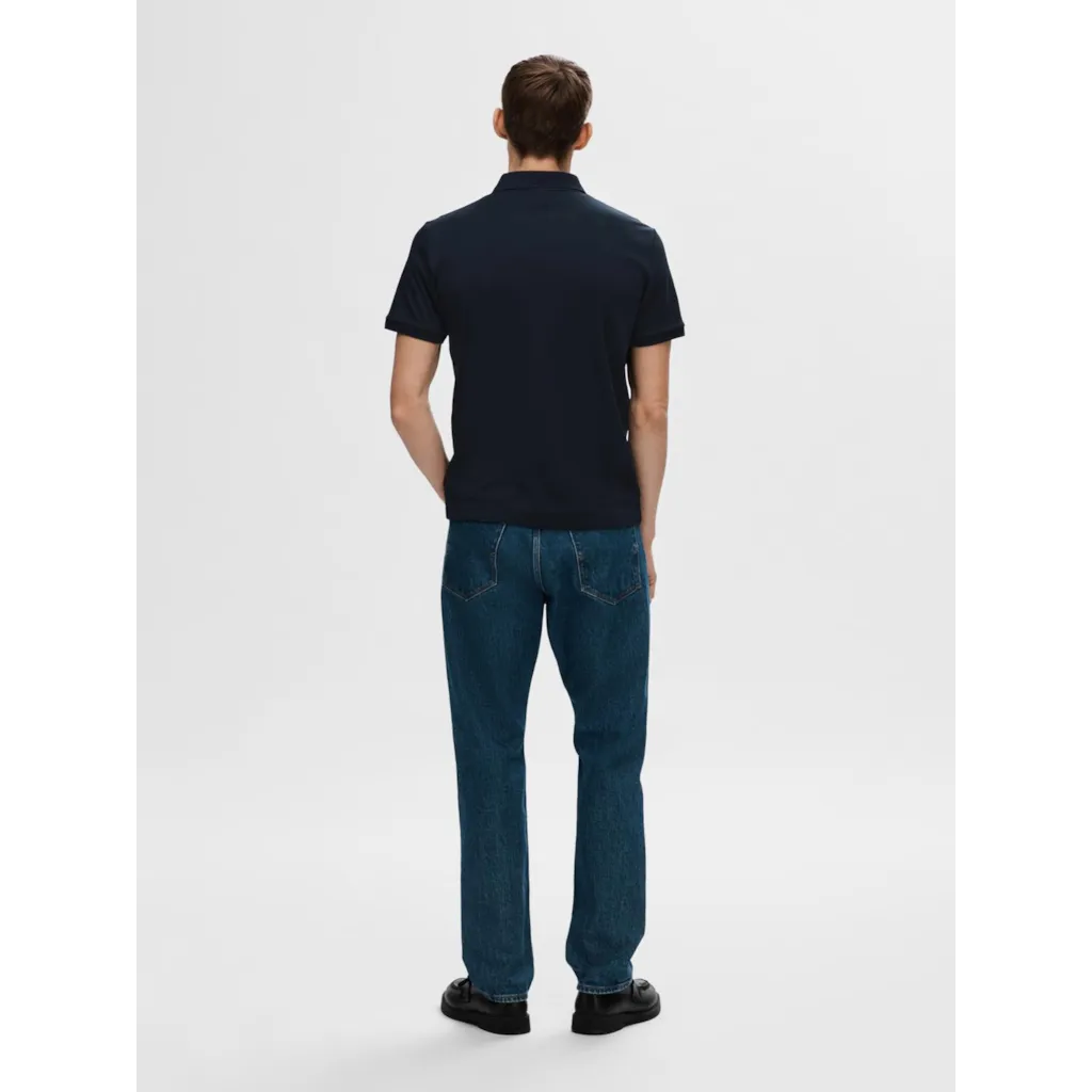 Polo shirt with half zip- Made of organic cotton and recycled polyester- Interlock fabric is a little thicker and smoother- Regular fit- Ribbed collar and cuffs- Mercerized for durability and a silk-like luster