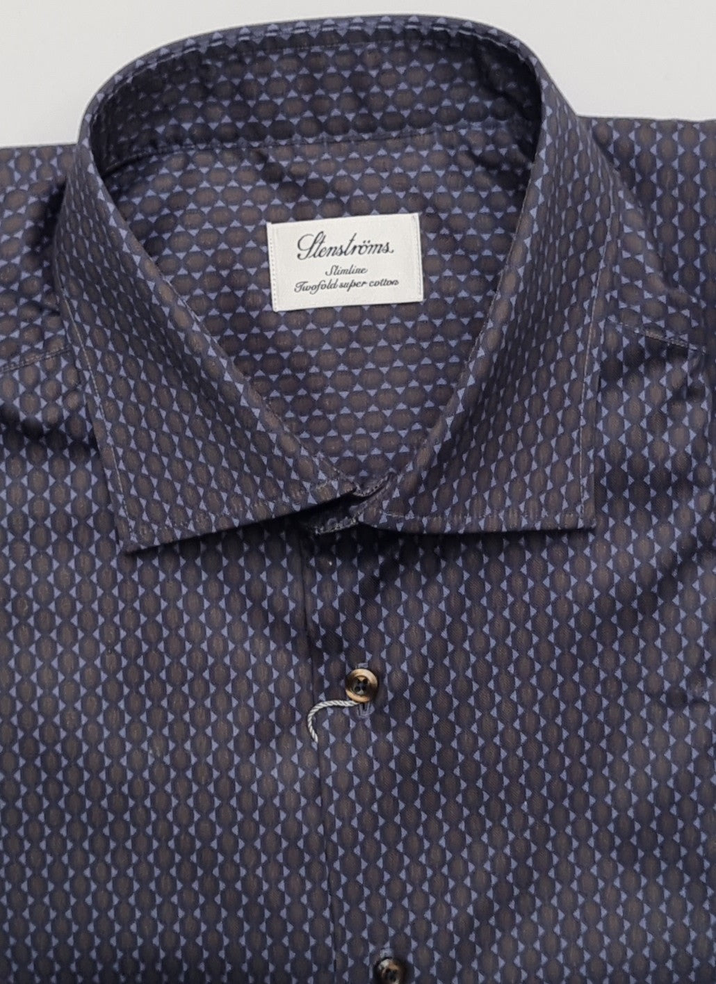 Stenstroms Print Shirt brings a modern edge to classic casual wear. Featuring a bold and stylish print, this shirt is crafted from high-quality cotton