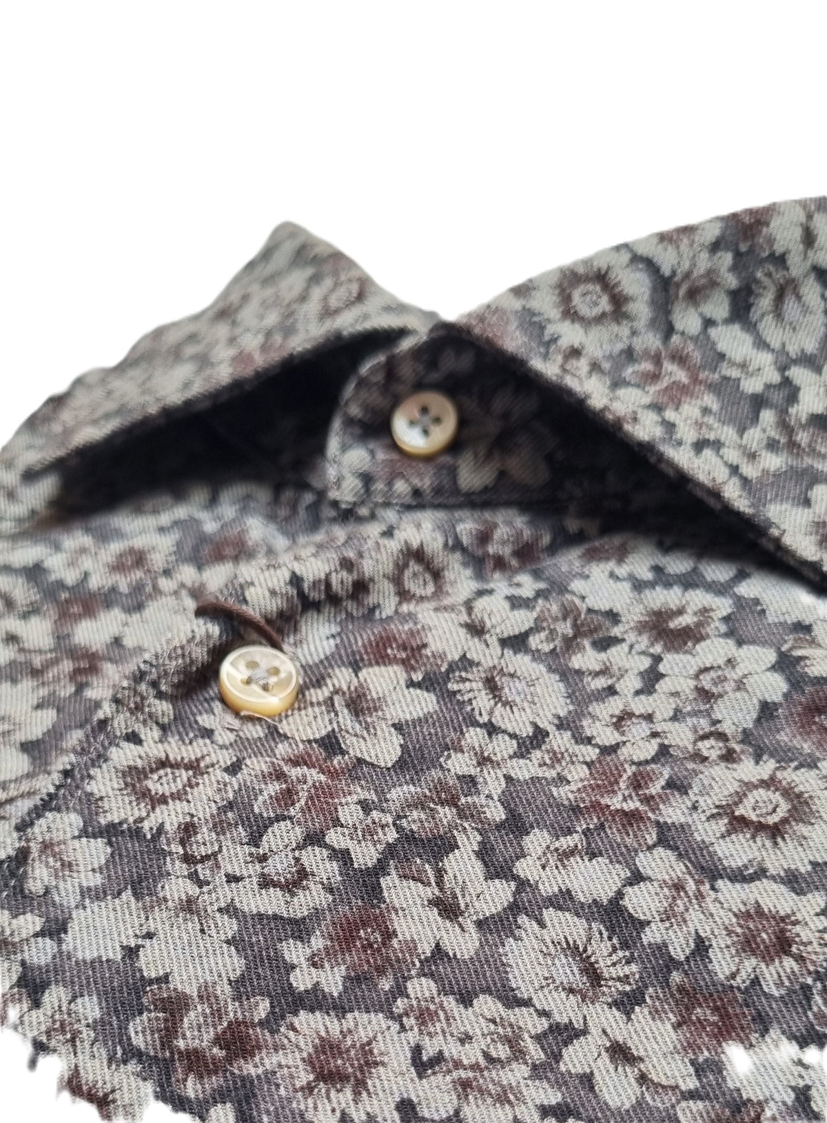 Stenstroms Floral Shirt offers a bold and stylish take on casual wear. Featuring an eye-catching floral pattern, this shirt is crafted from premium cotton for a soft and breathable feel. Designed with a modern fit,