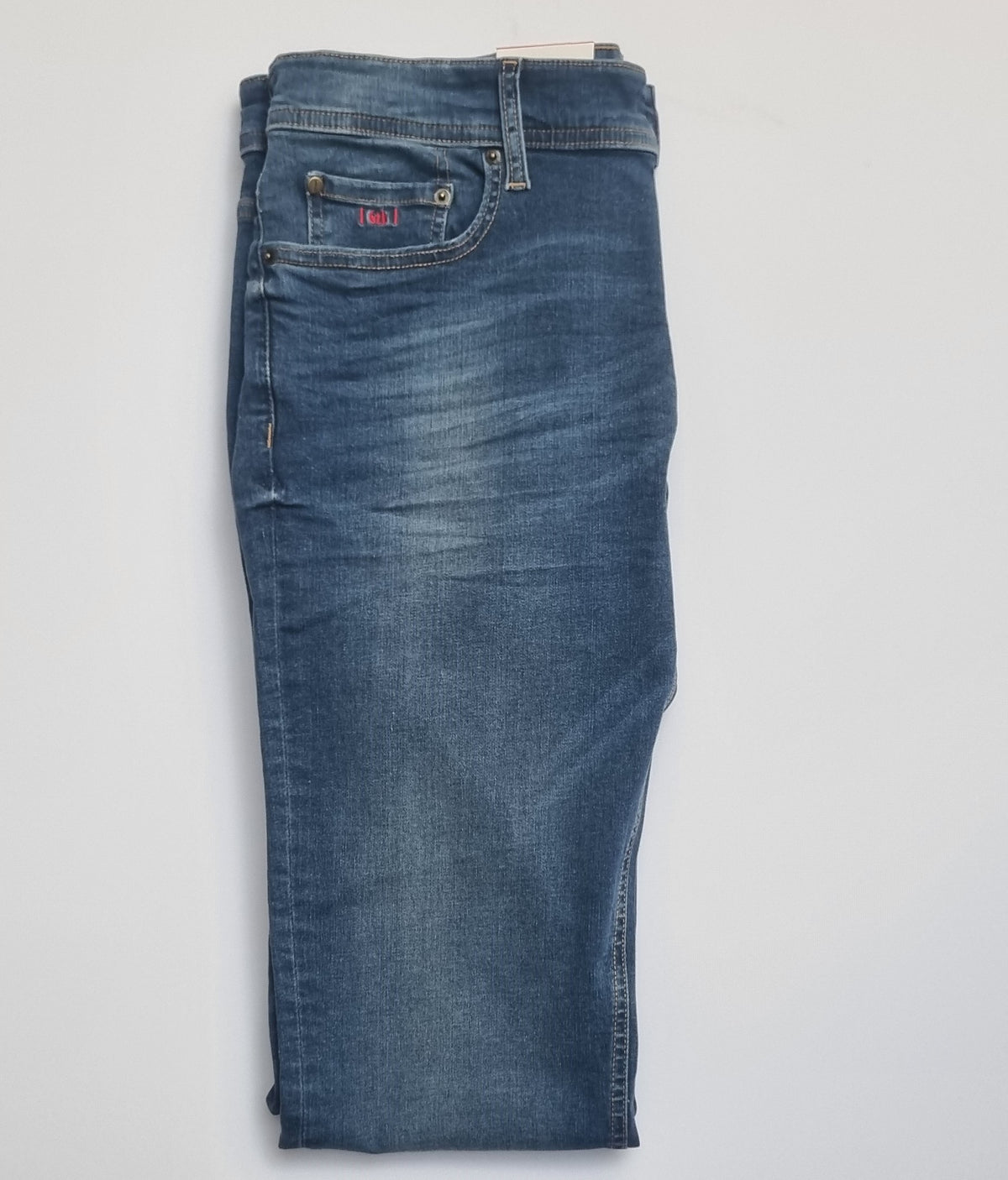 Sixth Sense Fred Mid Wash Jeans deliver a blend of classic style and modern comfort, perfect for any casual wardrobe. Made from premium denim,