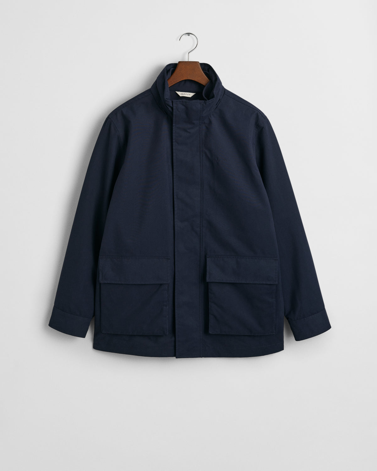 Crafted in a diamond quilting structure, this Quilted Windcheater Jacket features recycled polyester padding and is treated with a water-repellent finish. Design details include a one-way zipper at the front, snap buttons at the collar, slanted welt side pockets and an elasticated hem and cuff with a press button adjuster.