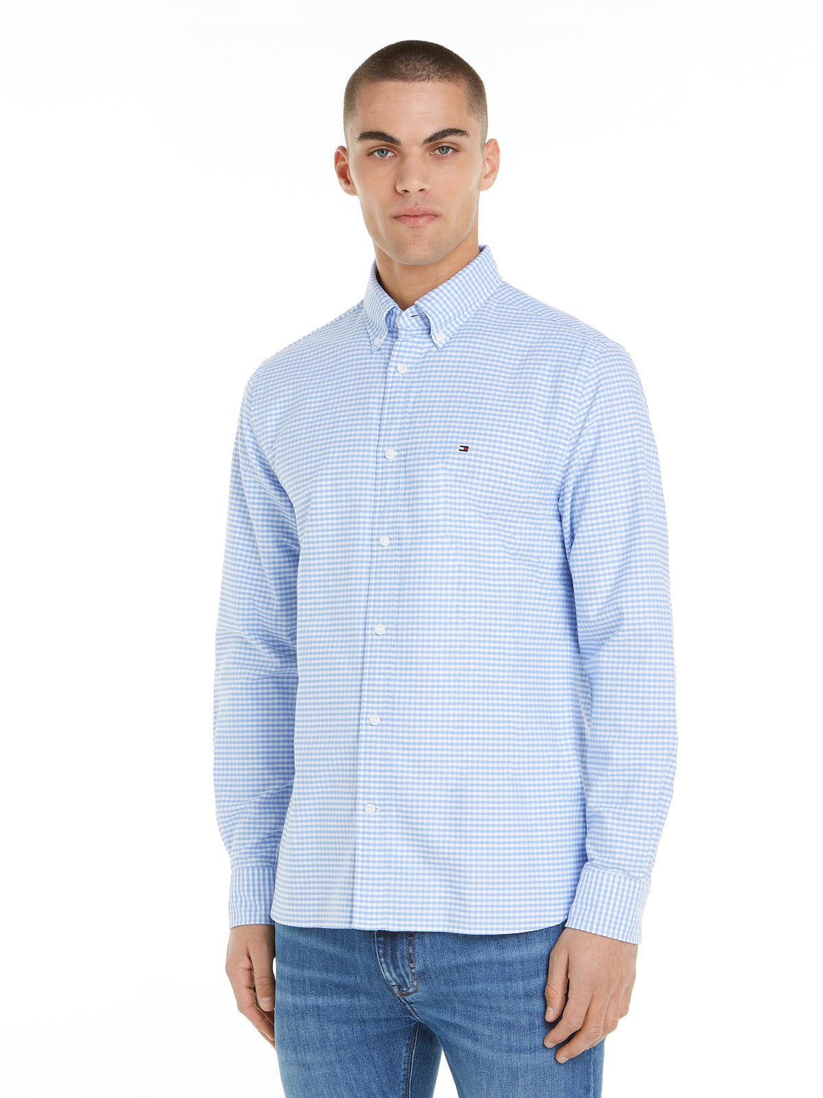 Tommy Hilfiger Heritage Oxford Shirt is a must-have for any wardrobe.