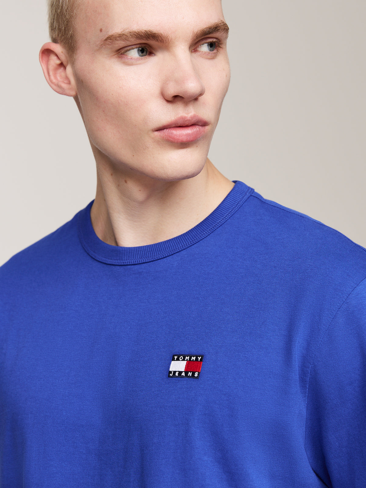 Tommy Jeans - badge tee, short sleeve tops-crew neck t-shirt  Blue